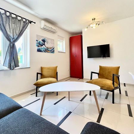 B88 Apartments - Vila Palma Sveti Filip i Jakov Ngoại thất bức ảnh