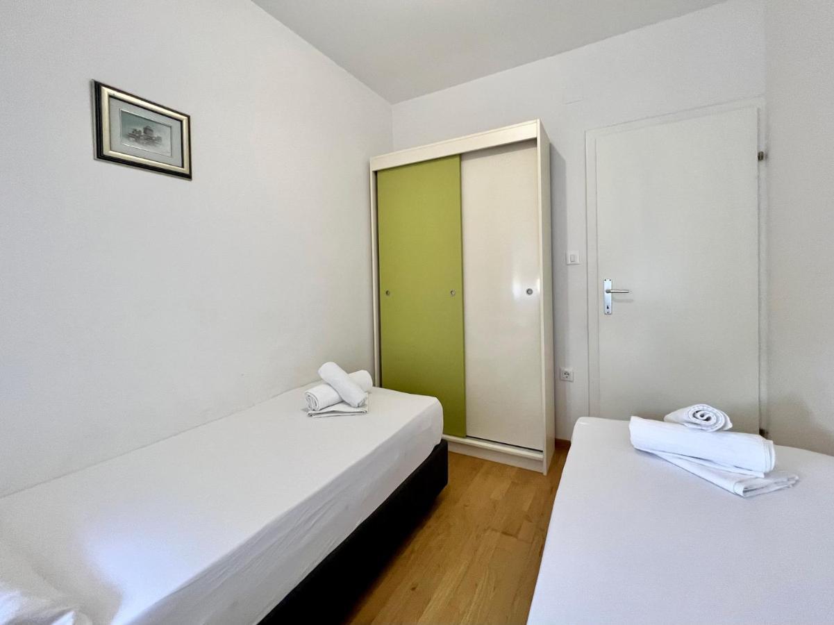 B88 Apartments - Vila Palma Sveti Filip i Jakov Ngoại thất bức ảnh