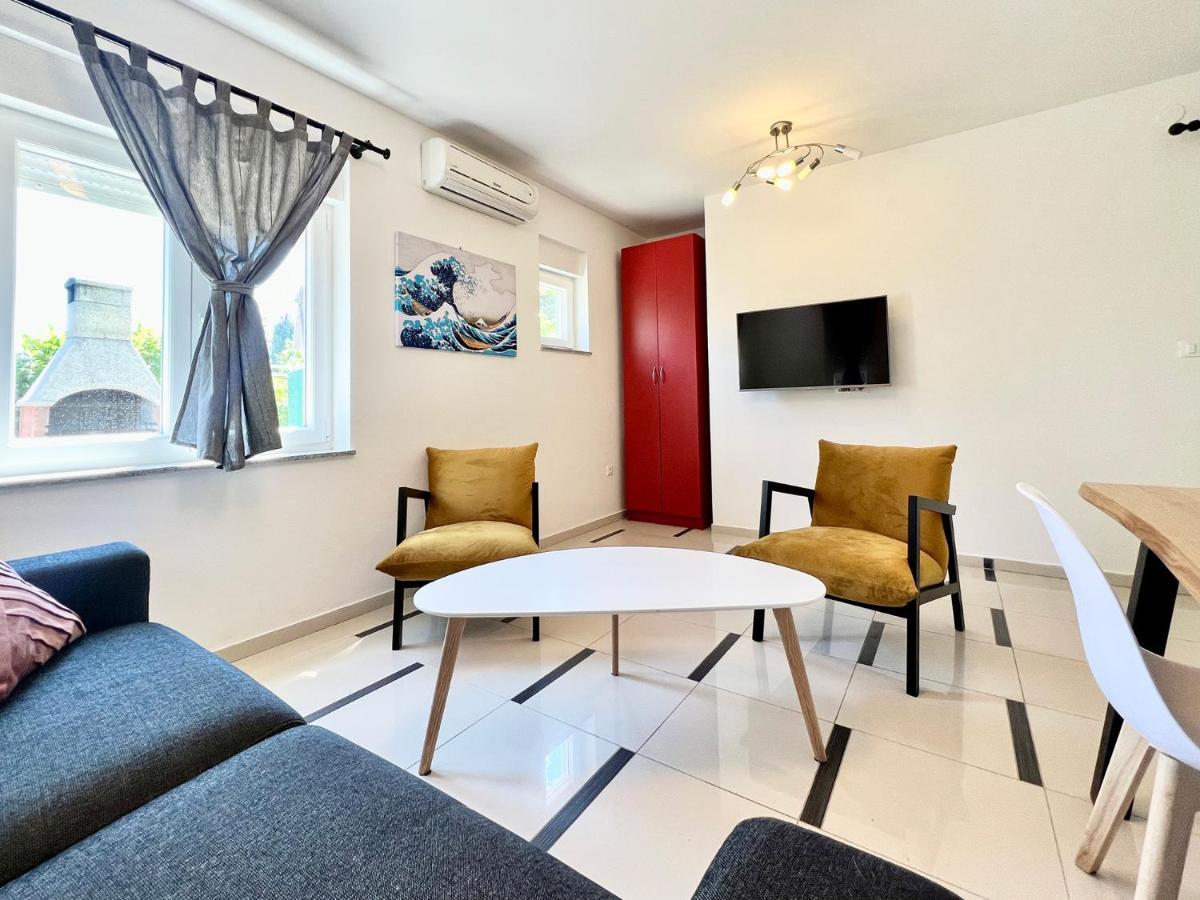B88 Apartments - Vila Palma Sveti Filip i Jakov Ngoại thất bức ảnh