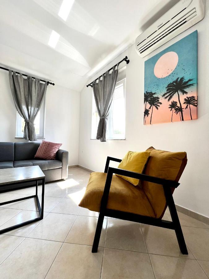 B88 Apartments - Vila Palma Sveti Filip i Jakov Ngoại thất bức ảnh