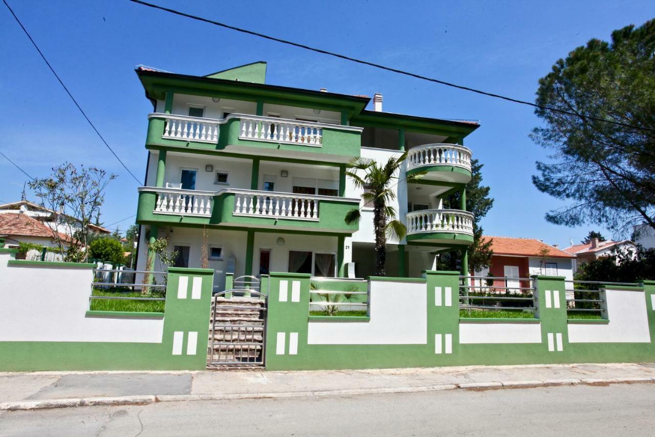 B88 Apartments - Vila Palma Sveti Filip i Jakov Ngoại thất bức ảnh