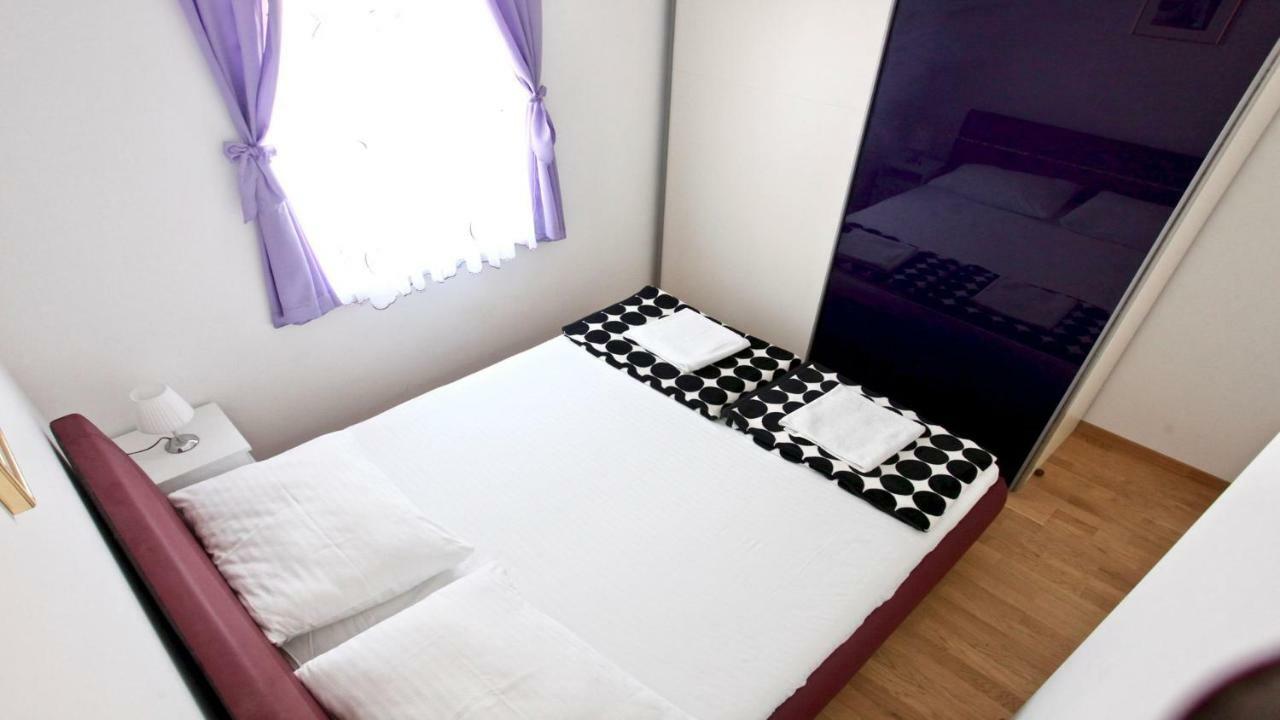 B88 Apartments - Vila Palma Sveti Filip i Jakov Ngoại thất bức ảnh