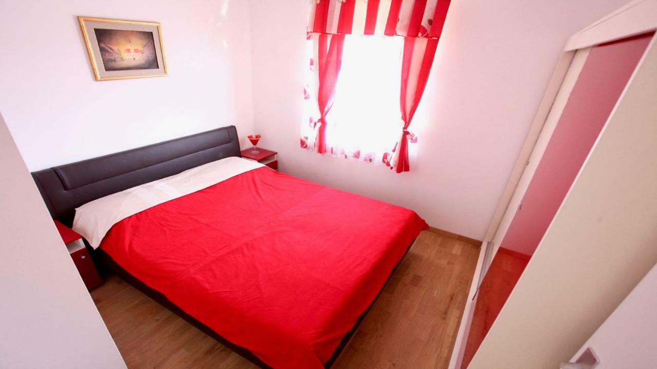 B88 Apartments - Vila Palma Sveti Filip i Jakov Ngoại thất bức ảnh