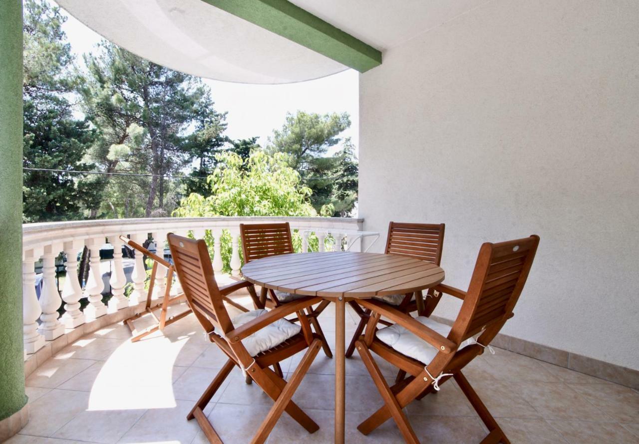 B88 Apartments - Vila Palma Sveti Filip i Jakov Ngoại thất bức ảnh